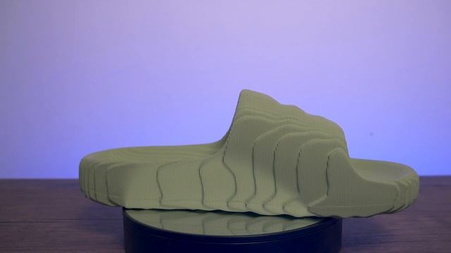КАКИЕ СЛАНЦЫ ЛУЧШЕ ADIDAS ИЛИ YEEZY ?