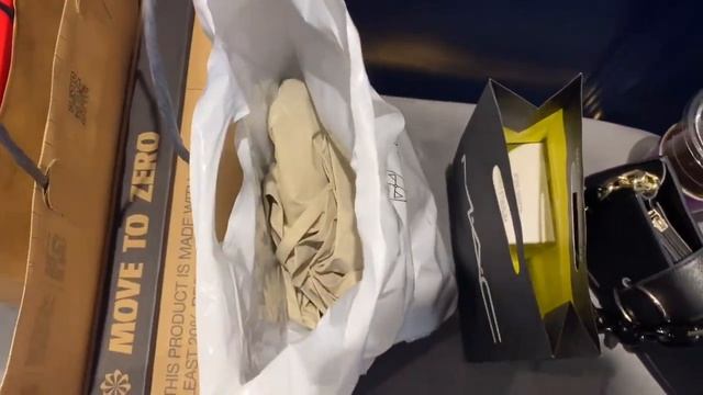 Влог: ПАРЕНЬ?!?!?! шопинг в тэгу | Подарки и еда ? ПЕРЕКРАСИЛАСЬ ?? смотреть онлайн