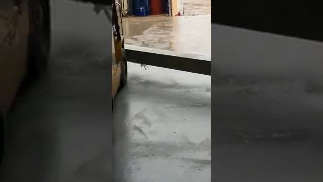 Резиновая краска для бетона . ОТЗЫВЫ // KONDRA - ИЗНОСОСТОЙКАЯ КРАСКА № 1 ! смотреть онлайн