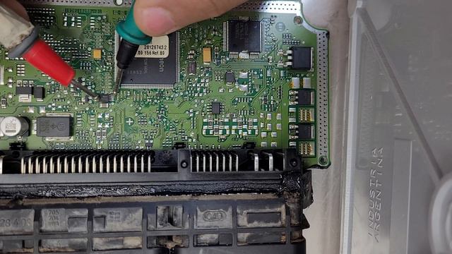 Diagnóstico de falla ECU Bosch смотреть онлайн