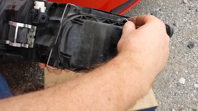 How to replace front headlight headlamp light bulbs on a 2004 2005 2006 and up volvo s40 v50 c30 c7 смотреть онлайн