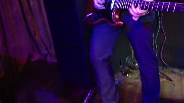 Роман Безруков - гитара Joe satriani Cryin