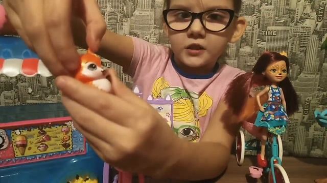 Кукла Enchantimals Художественная студия со зверюшкой и тематическим набором