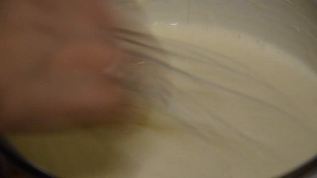 ?Крем-пломбир для ? ТОРТОВ и ПИРОЖНЫХ ? на сметане / Базовые уроки / Slavic Secrets смотреть онлайн