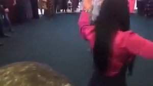 Ловзар Лезгинка на свадьбе, Иса танцует полный улет!