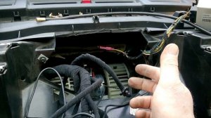 Как добраться до моторчика отопителя Range Rover Vogue 4.4l M62