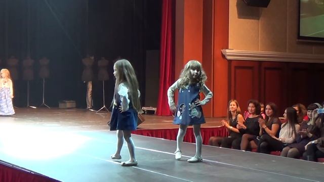 Детские нарядные платья, показ детской одежды смотреть онлайн