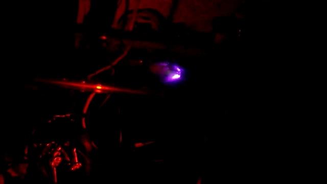 Вакуумная камера из предохранителя, эксперименты с разрядом - короткая версия смотреть онлайн