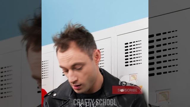 POPULAR AT SCHOOL! Coolest Hacks to Become Popular at School || Clever Ideas by Crafty Panda School смотреть онлайн