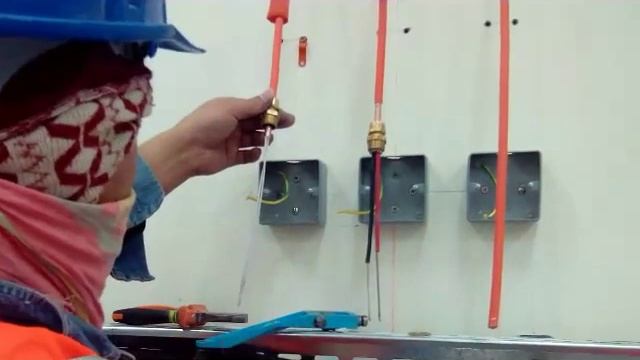MIC cable termination смотреть онлайн