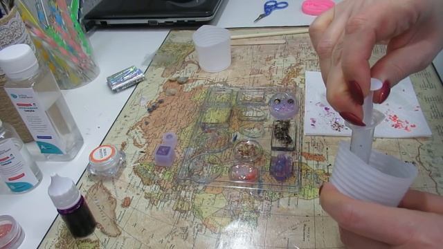 Брелки из эпоксидной смолы.