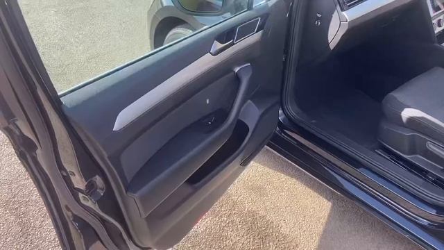 Volkswagen Passat 2.0 TDI SE Business смотреть онлайн