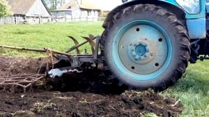 Вспашка огорода трактором т 40
