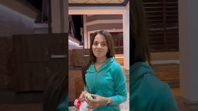 Jayrona Hasanova Dachada Kim Bilan .