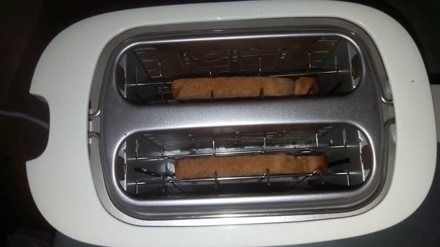 Philips toster is the best product. crispy golden brown toast every day. смотреть онлайн