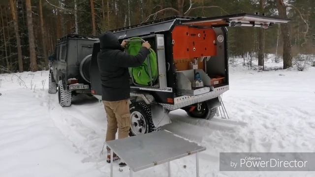 Ящик, стол, стулья смотреть онлайн
