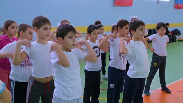 СРЕДНЯЯ ШКОЛА № 59 г. МАХАЧКАЛА. САМАЯ КЛАССНАЯ КЛАССНАЯ смотреть онлайн