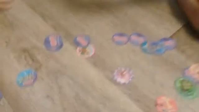 Играем в фишки. Часть 2 ( супер батл с максимом ) смотреть онлайн