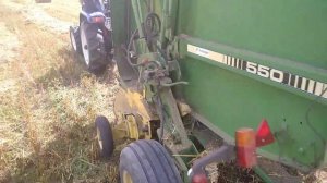 Рулонный пресс John Deere 550 и китайский малыш Lovol 244, потянет или нет???