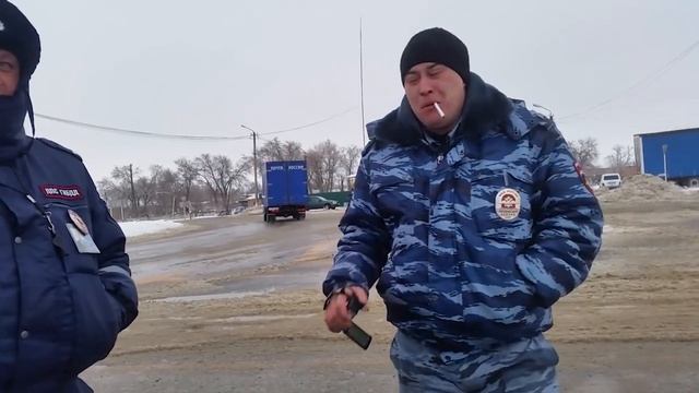 Остановили за Тонировку.  Авто в Ориентировке.