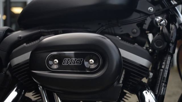 Harley-Davidson Kiel XL883N IRON SPORTSTER - DAYMAKER - SEITLICHER