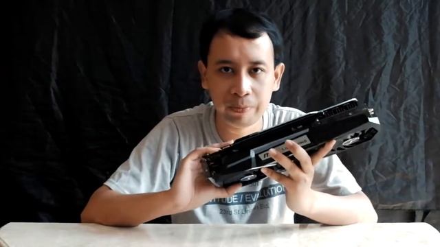 MENYAMBAR DARI LANGIT ! REVIEW and UNBOXING MSi NVIDIA GEFORCE GTX 1080Ti Lightning | Hexatekno.com смотреть онлайн