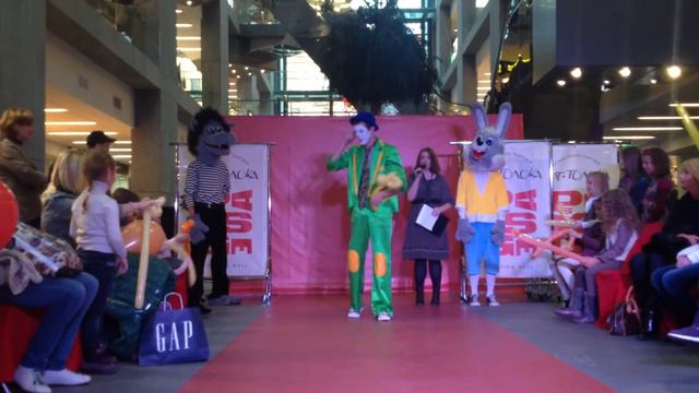 Шоу рум от магазина "Noa Noa" (часть 2) смотреть онлайн