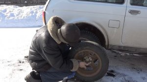 Как за литые диски поднять машину