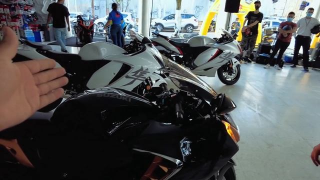 Conocí La MOTO que parece un CARRO? смотреть онлайн