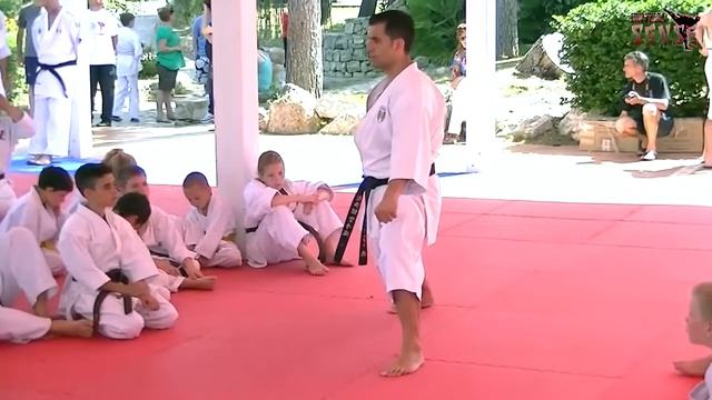 Luca Valdesi - Kata Enpi смотреть онлайн