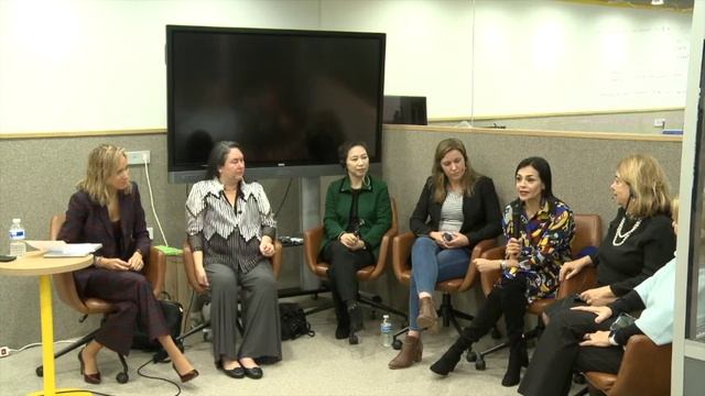 Women in digital leadership смотреть онлайн