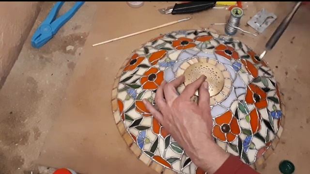 ЧАСТЬ 4. СВЕТИЛЬНИК В ТЕХНИКЕ ТИФФАНИ СВОИМИ РУКАМИ. DIY TIFFANY LAMP! смотреть онлайн