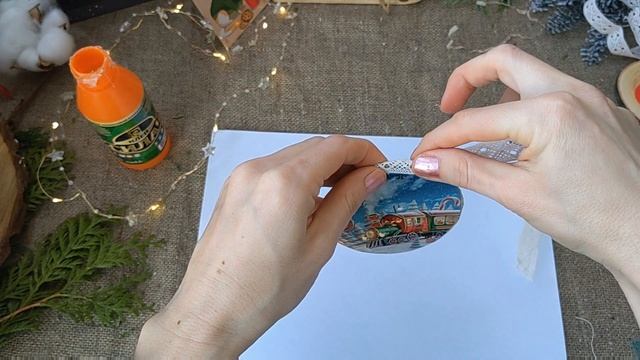 Простая елочная игрушка от пачки от чая. Идея новогодней игрушки смотреть онлайн