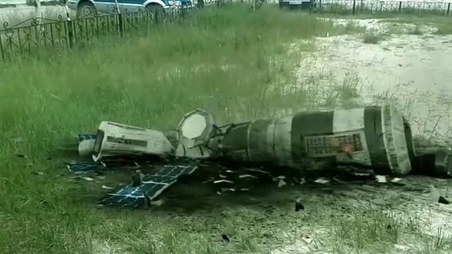 Падения спутника на моего друга смотреть онлайн