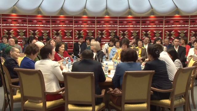 Роль семьи в сохранении и развитии родного языка и национальных традиций смотреть онлайн