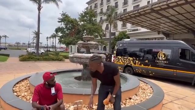 Java Will Be Asking AkA&Nyovest Sme Qtion If One Get All Correct Will Walk Away With 2 million смотреть онлайн
