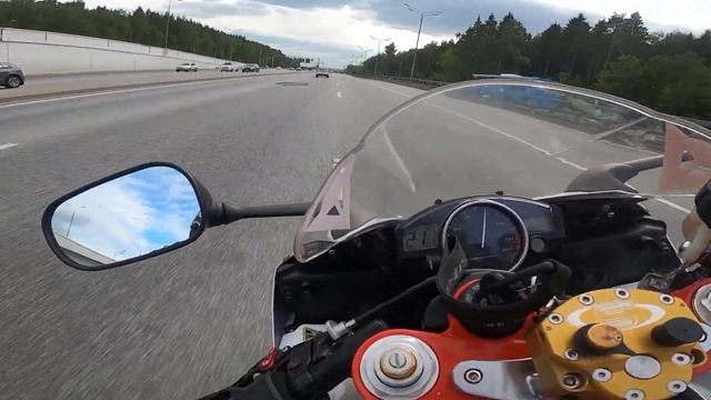 Moscow rider, yamaha yzf r6 за 5 минут от мкада до ватутинок. смотреть онлайн