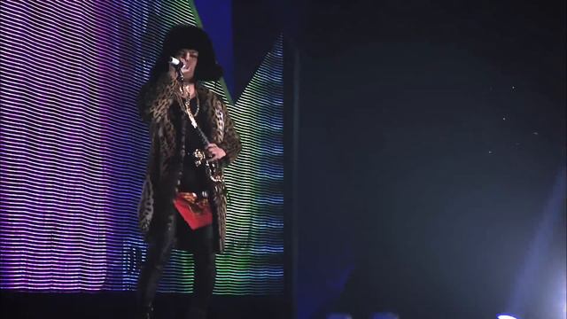 G-DRAGON - ピタカゲ (CROOKED) (from 『BIGBANG JAPAN DOME TOUR 2013～2014』) смотреть онлайн