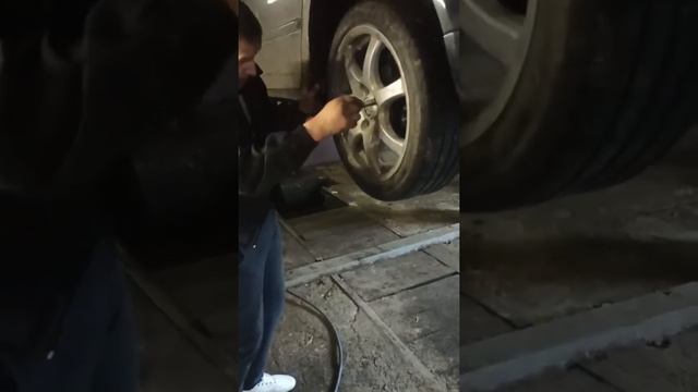 ауди а4 б6 замена колодок и дисков смотреть онлайн