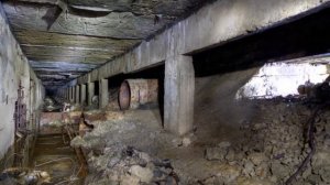 Заброшенная подземная база подводных лодок.