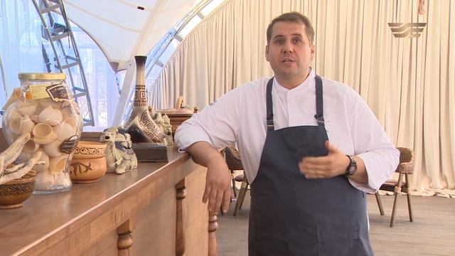 Рёшти из картофеля и цукини с копченой индейкой и яйцом пашот. Кулинарное шоу «Вкусное утро» смотреть онлайн