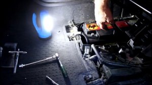 Замена аккумулятора на АУДИ Q7 2006 AUDI Q7 3,0 дизель