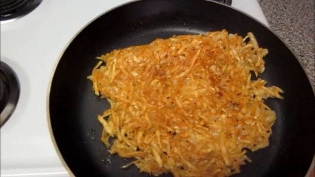 Gluten Free Potato Pancake & Over Easy Eggs Recipe смотреть онлайн
