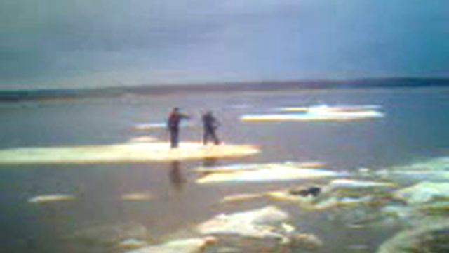 катание на льдине смотреть онлайн