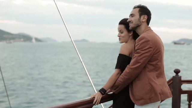 Вечерний VIP-круиз по бухте Нячанга смотреть онлайн