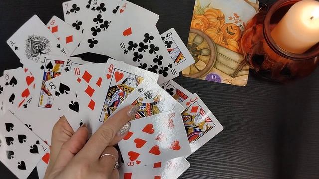Гадание на Духов День. Крестовый король ближайшее будущее ??? смотреть онлайн