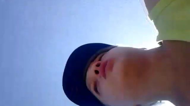 Катаюсь без рук! Только одно мешают машины! Чуть не врезалась в маршрутку! смотреть онлайн