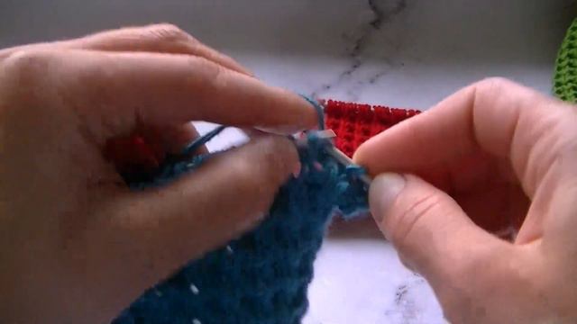 Вяжем рельефный узор спицами смотреть онлайн