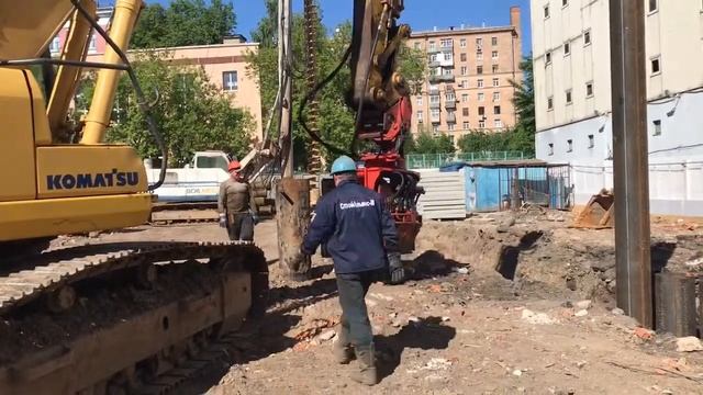 Монтаж шпунтового ограждения вибропогружателем Movax SPH-80 смотреть онлайн