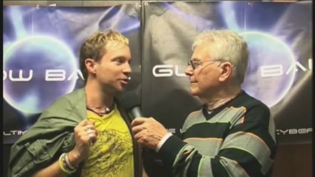 Glow Ball Tony De Vit DVD Short смотреть онлайн